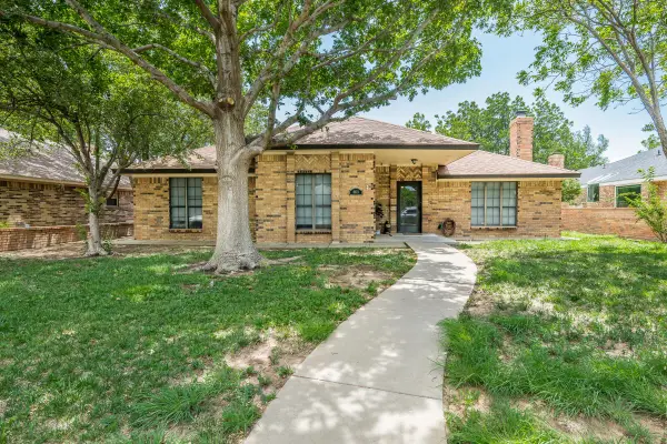 8613 Venice Drive, Amarillo, TX 79110-4943