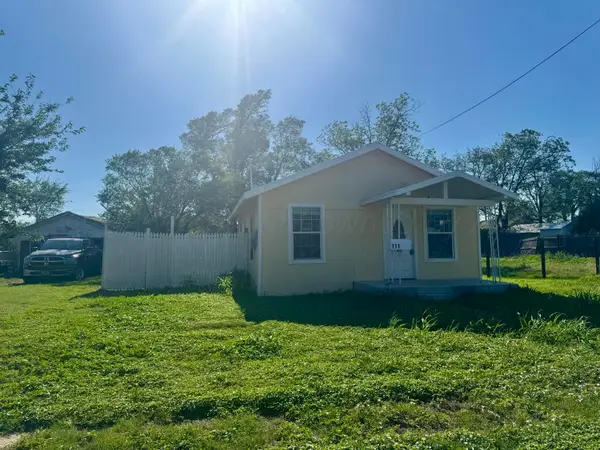 111 S Nebraska Street, Shamrock, TX 79079
