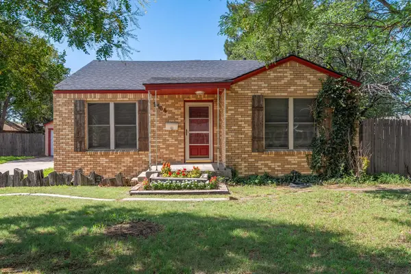 1704 7th Avenue, Canyon, TX 79015