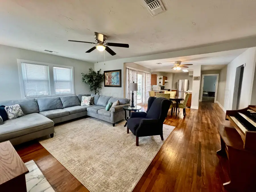 4215 SW 12th Avenue, Amarillo, TX 79106-5516 - #3