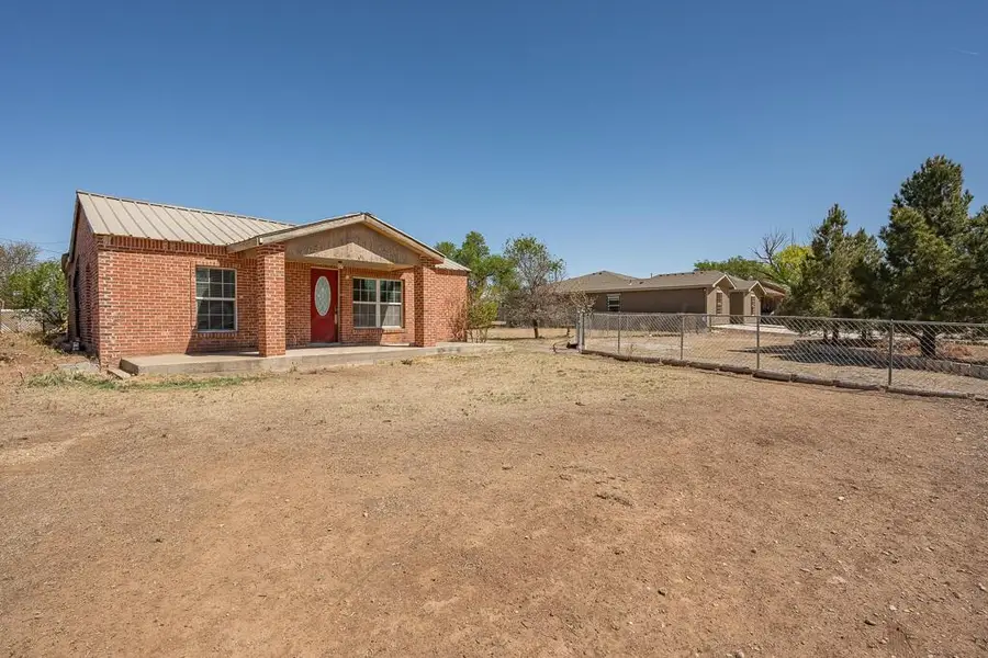 1332 NW 10th Avenue, Amarillo, TX 79107 - #2