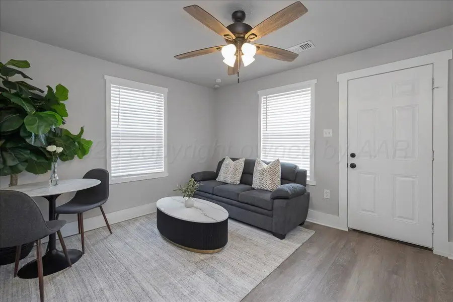 406 S Crockett Street, Amarillo, TX 79106 - #3