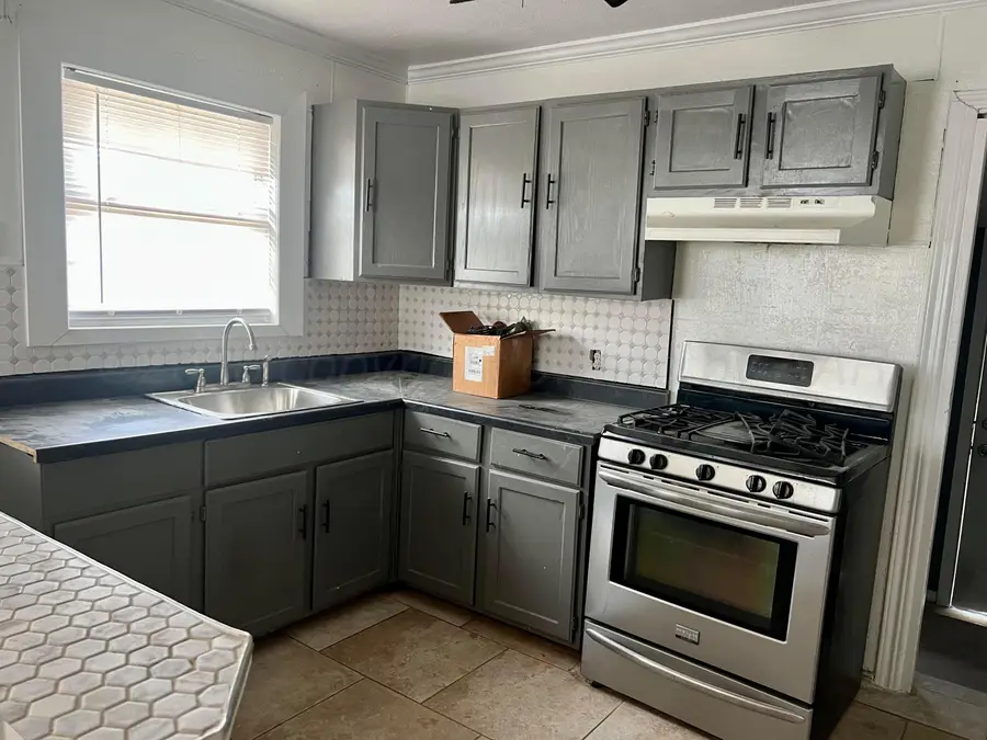 1206 Cooley Drive, Borger, TX 79007 - #2