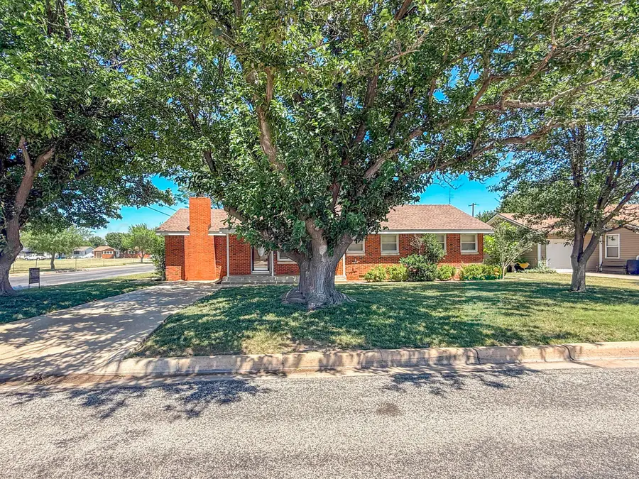 2244 N Russell Street, Pampa, TX 79065-3629 - #2