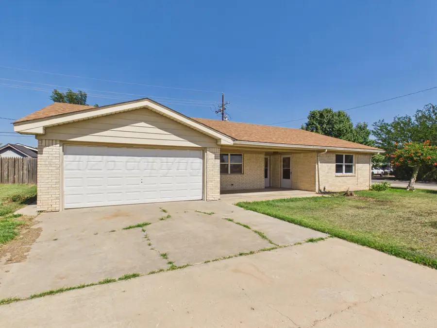 1800 Lynn Street, Pampa, TX 79065-3232 - #2