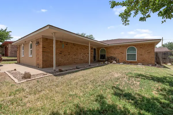 7817 Sombrero Drive, Amarillo, TX 79108
