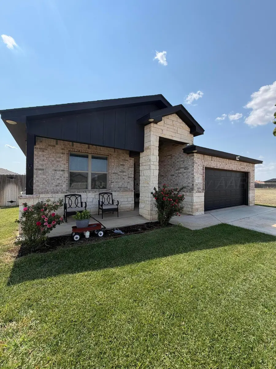 1122 Mesa, Hereford, TX 79045 - #2
