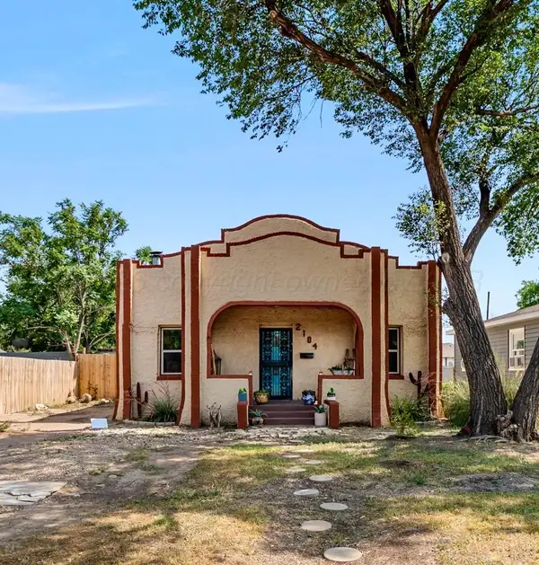 2104 6th Avenue, Canyon, TX 79015-4006