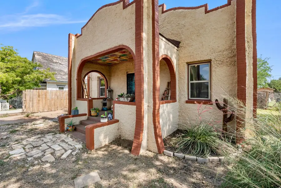 2104 6th Avenue, Canyon, TX 79015-4006 - #3