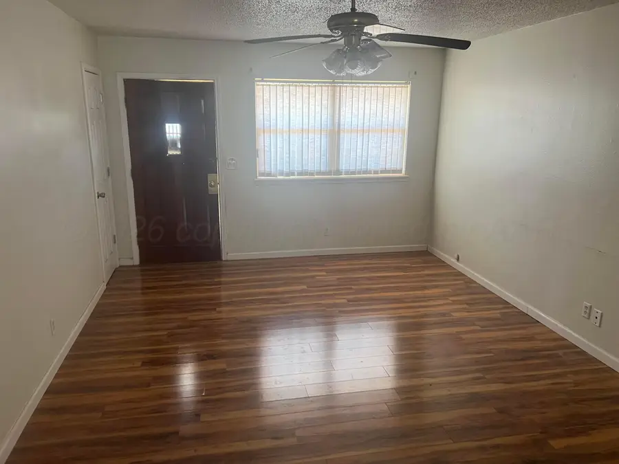 1512 James Avenue, Friona, TX 79035 - #3