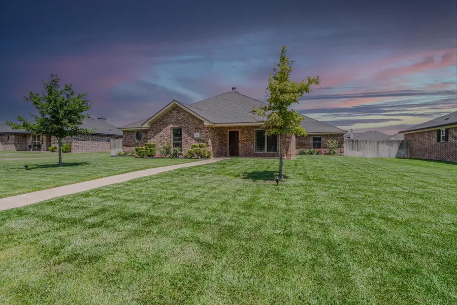 1608 NE 6th Street, Dumas, TX 79029 - #2