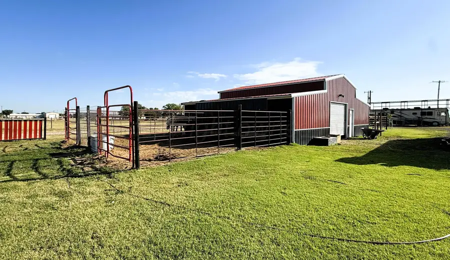 403 S Grace Street, Stratford, TX 79084 - #2