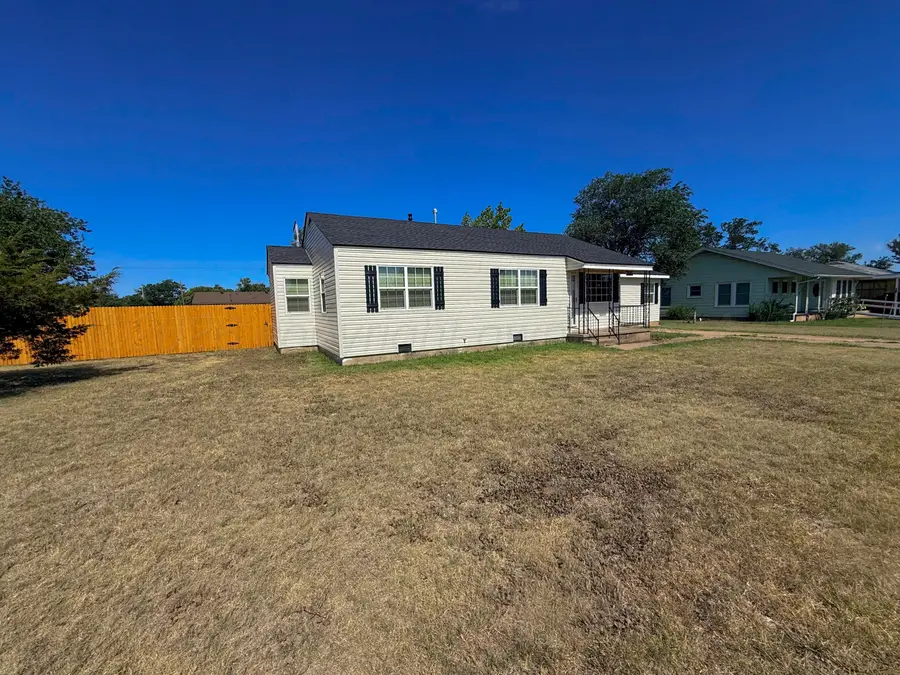 2101 Williston Street, Pampa, TX 79065-3634 - #2