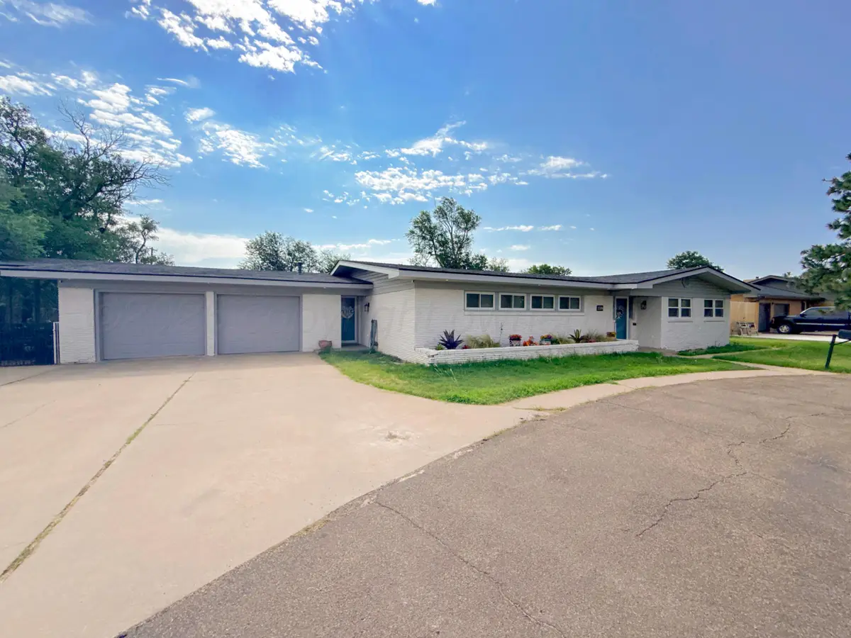 2336 Duncan Street, Pampa, TX 79065-3039 - #1