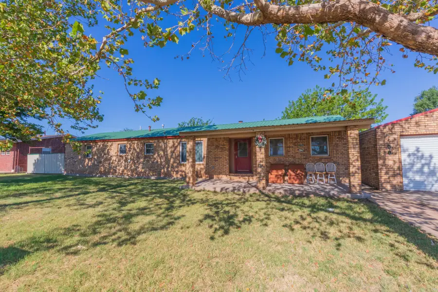 200 N Snider Street, Spearman, TX 79081 - #2