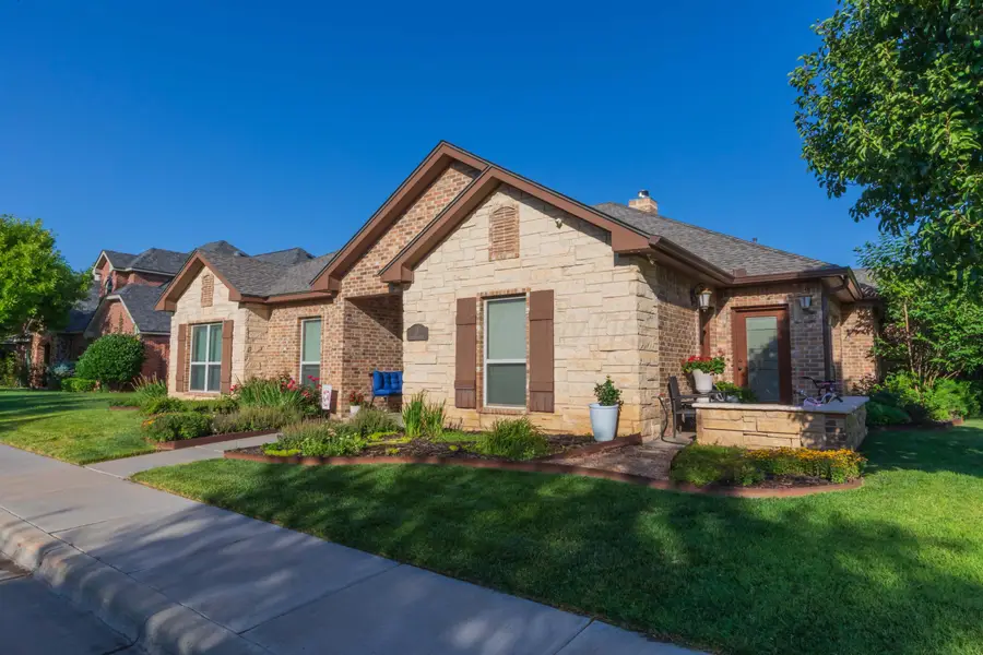 17 Colonial Drive, Amarillo, TX 79124-7844 - #3