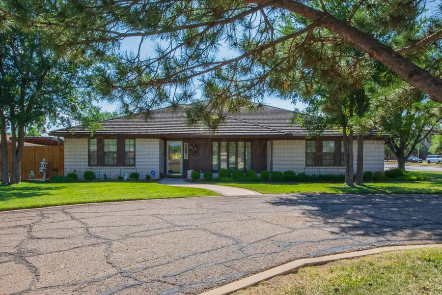 2300 Duncan Street, Pampa, TX 79065-3039 - #2