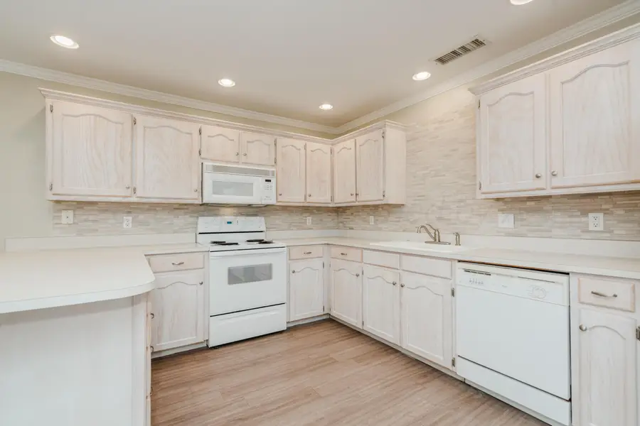 5416 Southside Drive, Amarillo, TX 79109 - #3