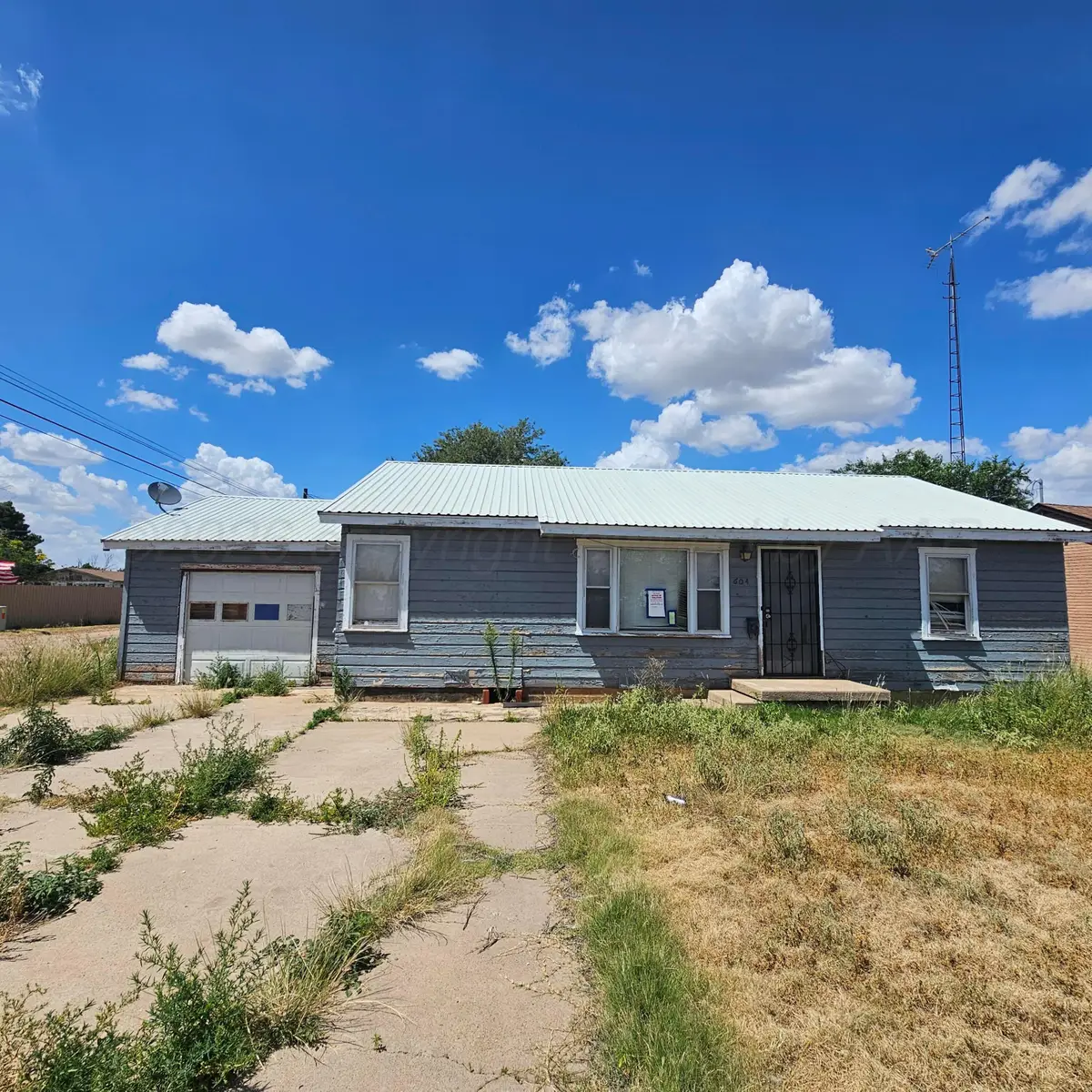 604 NW 6th Street, Tulia, TX 79088 - #1