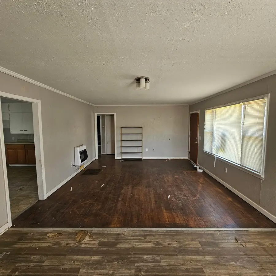 604 NW 6th Street, Tulia, TX 79088 - #2