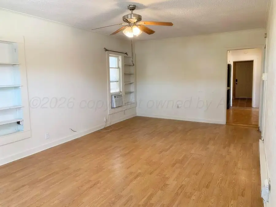 308 Ave F Nw, Childress, TX 79201 - #2