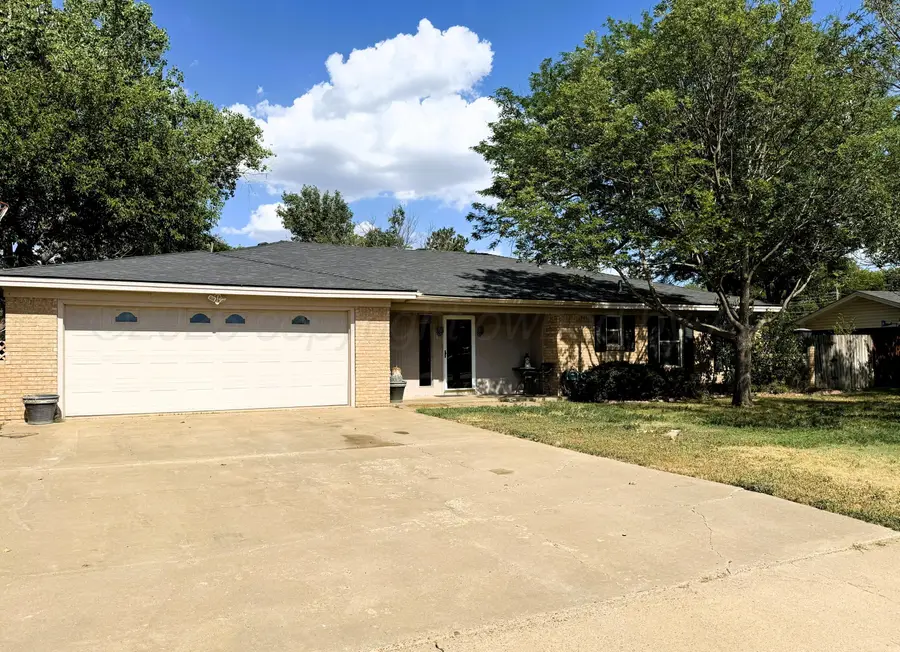 1216 NW 2nd Street, Stratford, TX 79084 - #3