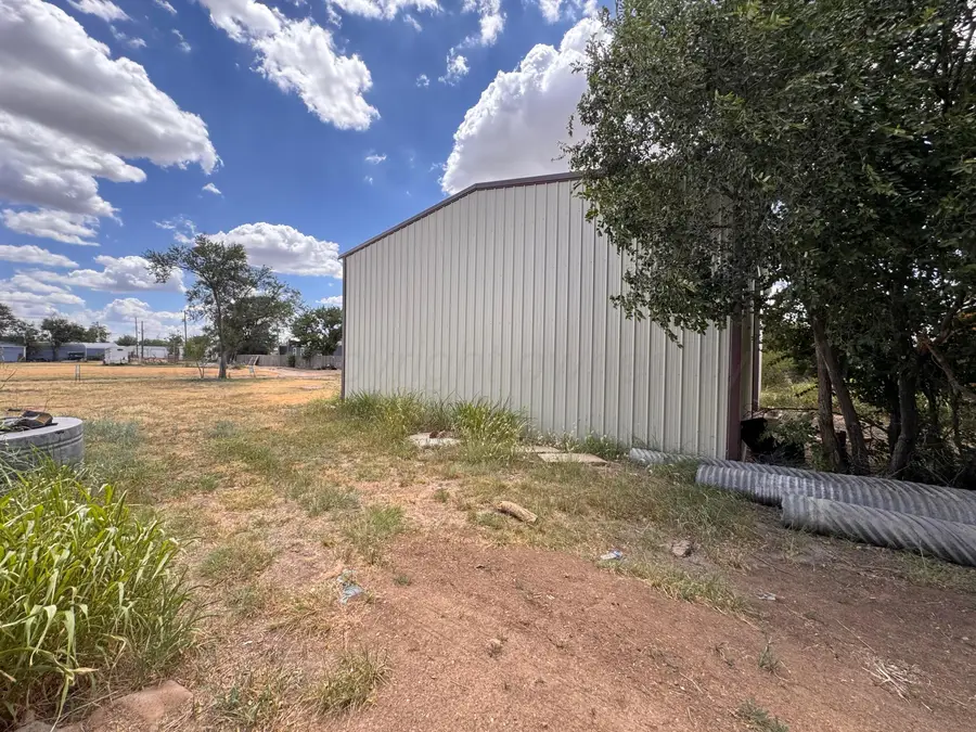 Brown Ave, Stinnett, TX 79083 - #3