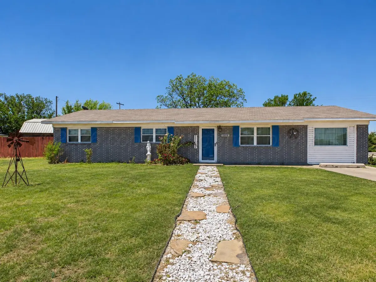 1000 Triangle Drive, Sunray, TX 79086-1602 - #1