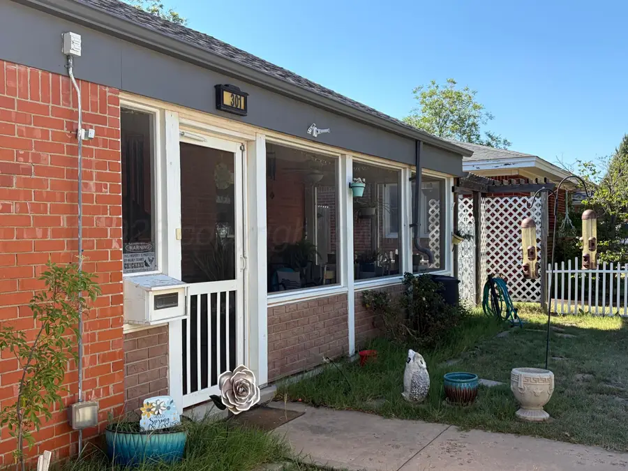 2301 N Mary-ellen Street, Pampa, TX 79065 - #3