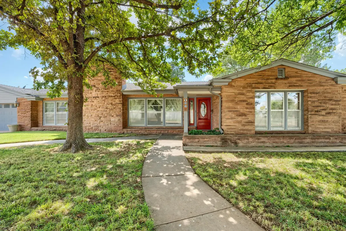 100 SW 7th Street, Dimmitt, TX 79027 - #1