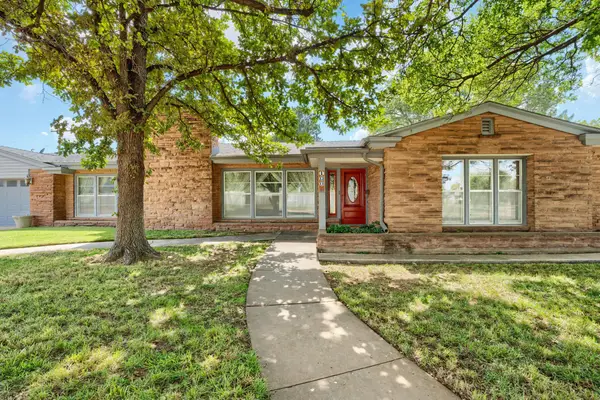 100 SW 7th Street, Dimmitt, TX 79027