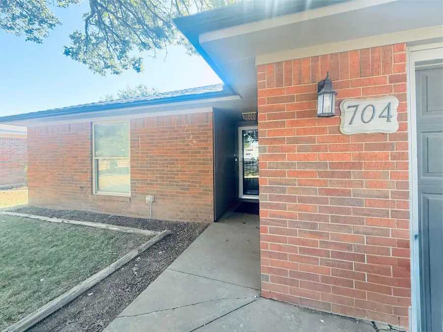 704 Floyd Avenue, Dumas, TX 79029-3138 - #2