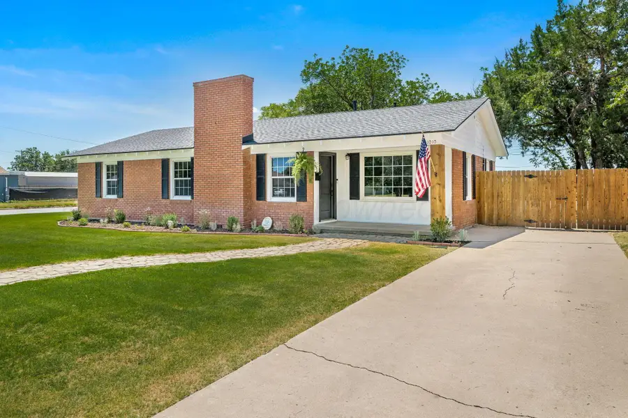 1010 8th Avenue, Canyon, TX 79015-4332 - #2