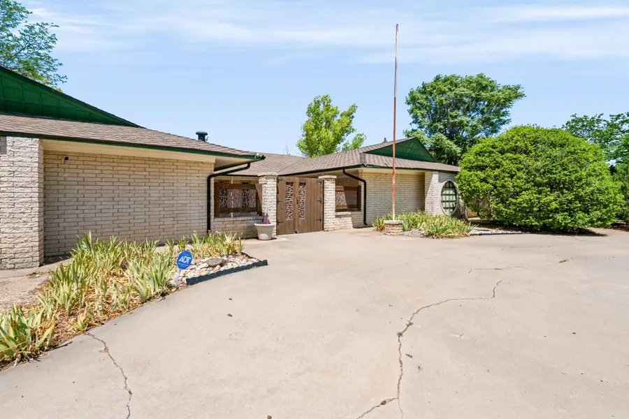 401 Bailey Avenue, Dumas, TX 79029-3423 - #3