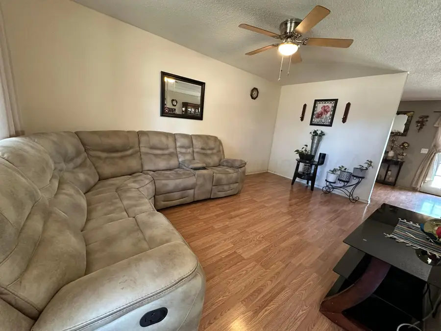 913 Shamrock Drive, Dumas, TX 79029-3315 - #2