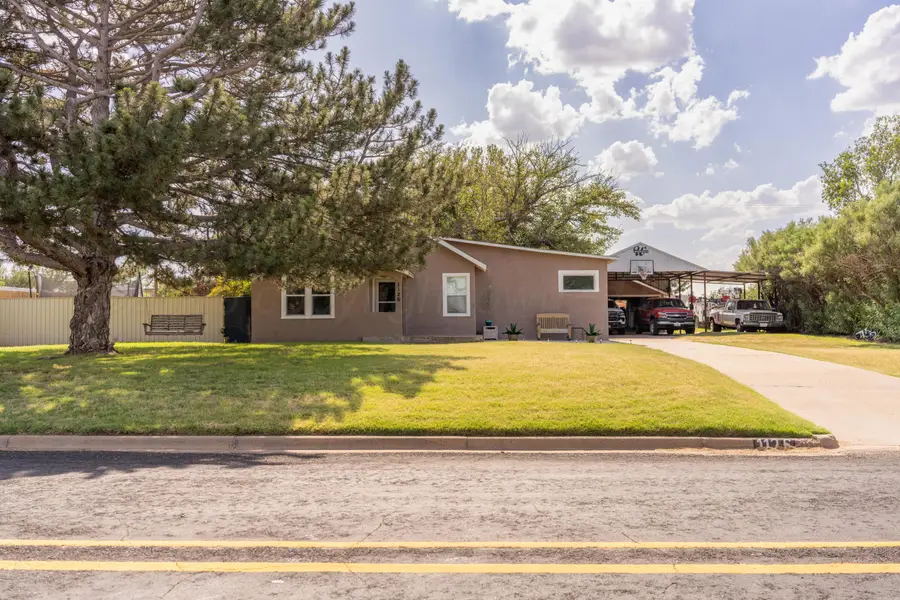 1126 S Main Street, Wheeler, TX 79096 - #3