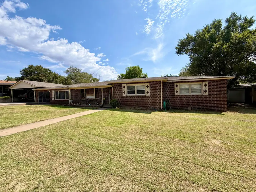 229 Garrett Street, Borger, TX 79007 - #2