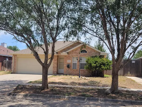 3811 S Roberts Street, Amarillo, TX 79118-7738