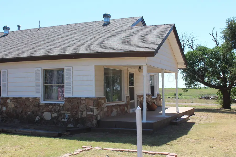 567 Randolph Road, Quanah, TX 79252 - #3