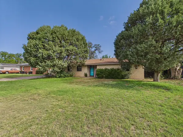 2517 9th Avenue, Canyon, TX 79015-4727