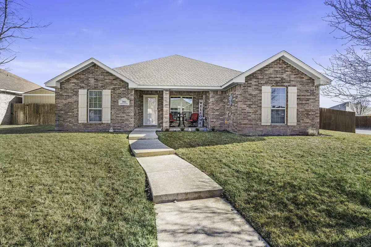 7915 Shreveport Drive, Amarillo, TX 79118-7116 - Image #1