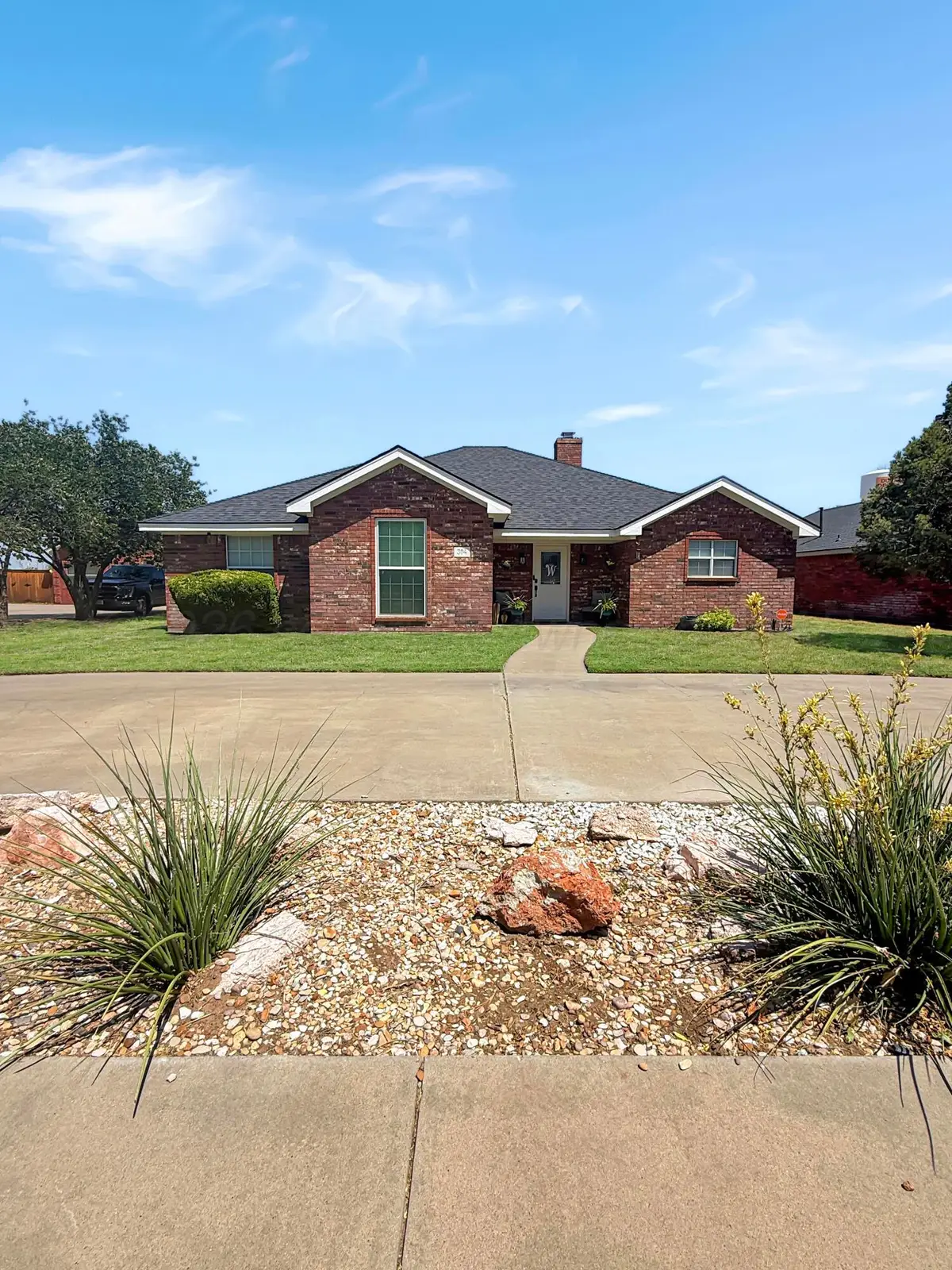 304 Floyd Avenue, Dumas, TX 79029-3468 - #1