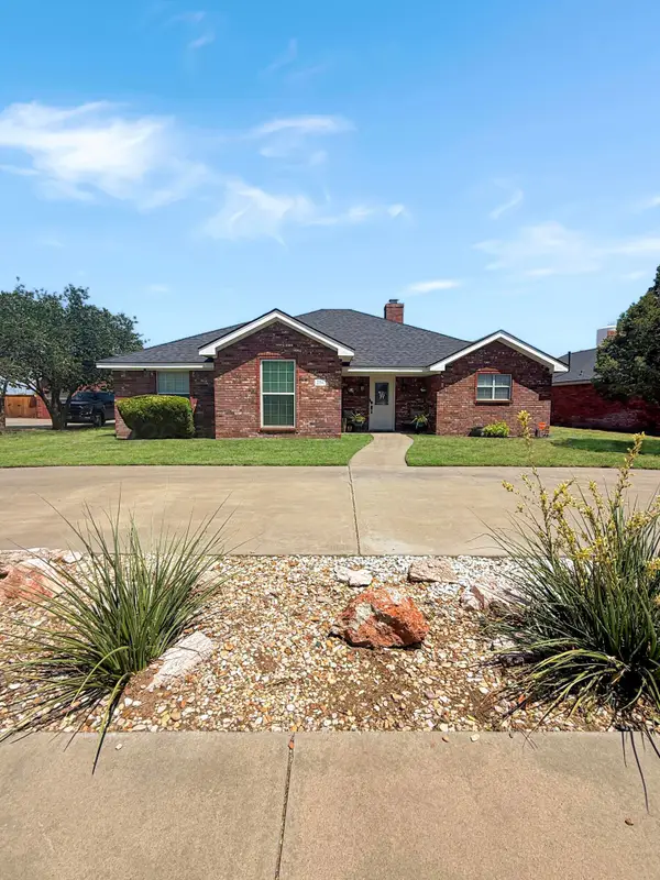 304 Floyd Avenue, Dumas, TX 79029-3468