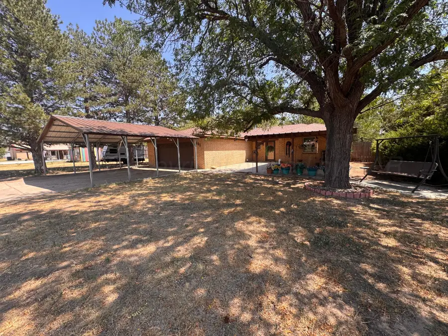 401 E Broadway Street, Stinnett, TX 79083 - #3