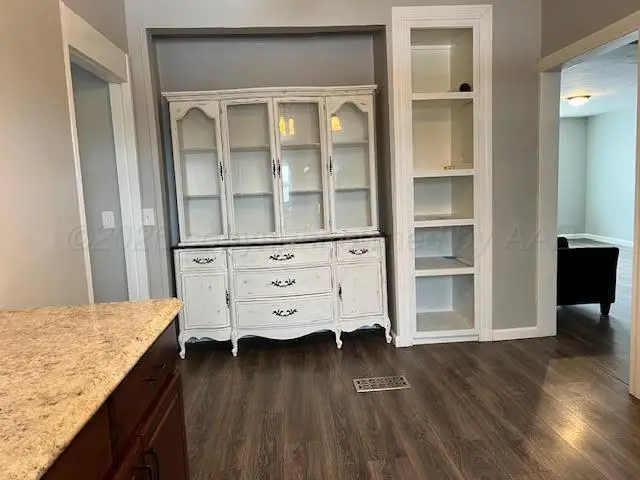 530 S Main Street, Booker, TX 79005 - #3