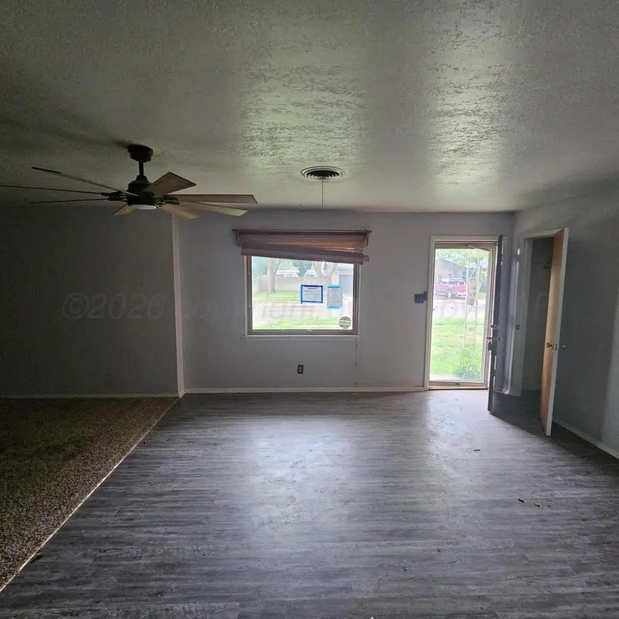 712 Cotter Drive, Spearman, TX 79081 - #3