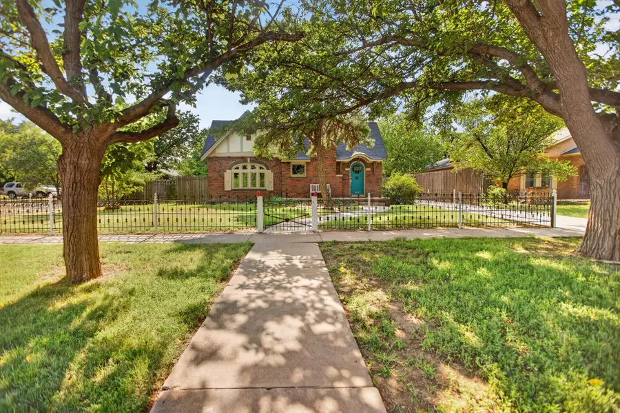 2404 S Harrison Street, Amarillo, TX 79109-2510 - #2