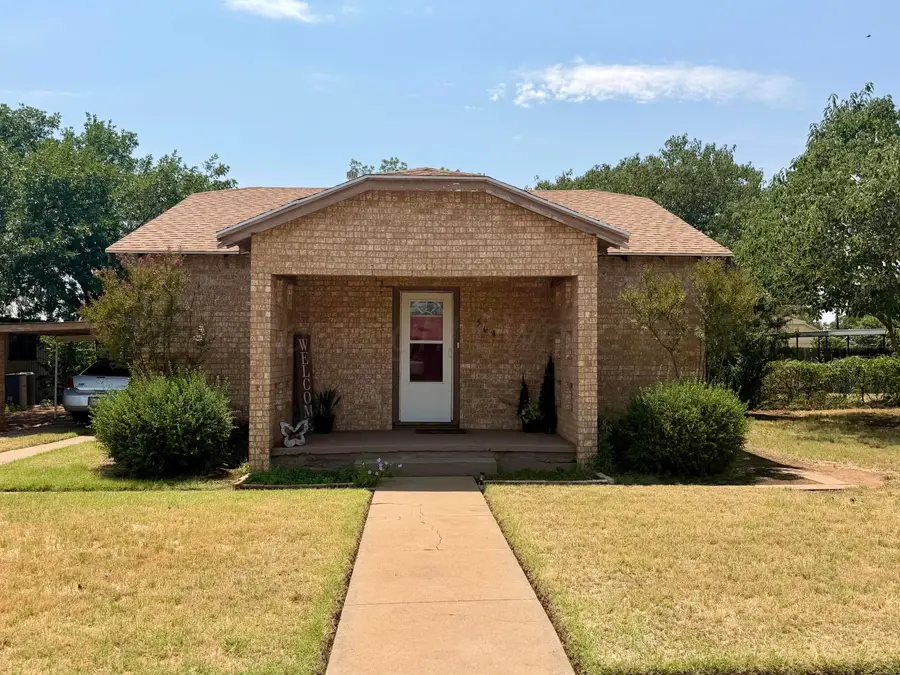 504 Avenue F Se, Childress, TX 79201 - #3