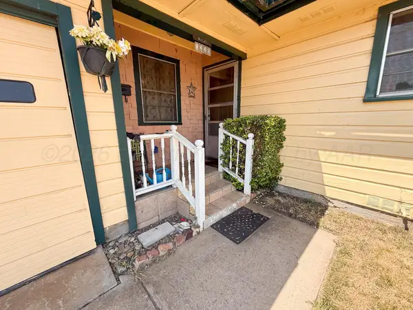 1220 W Main Street, Memphis, TX 79245