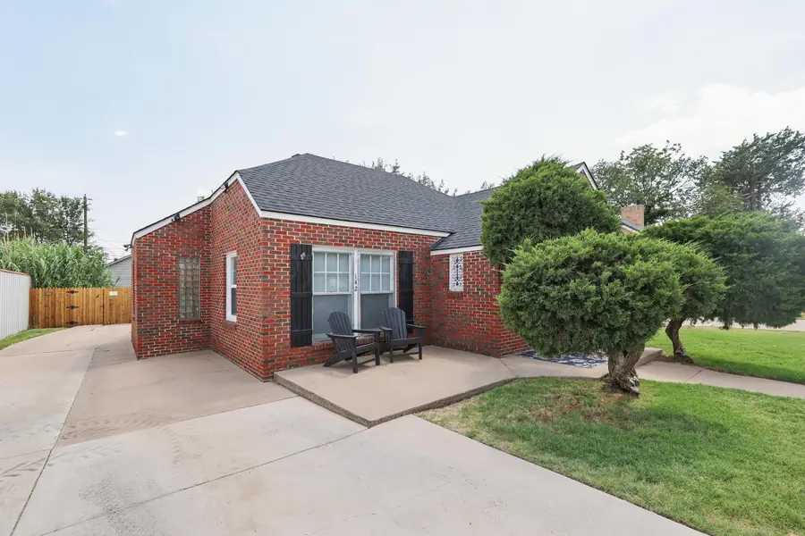 142 Wayside Drive, Amarillo, TX 79106-6425 - #2